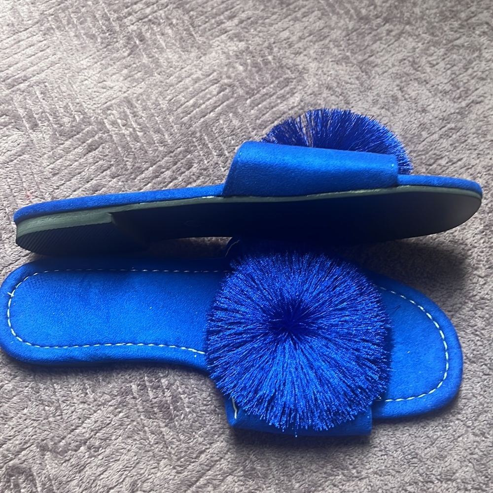 Blue Sandals - Picture 5 of 6